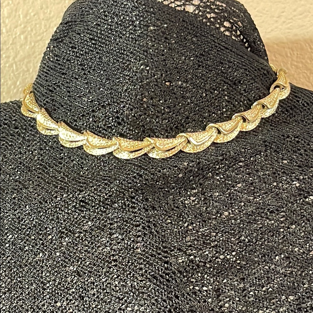 Vintage Gold tone choker Chain Necklace c47